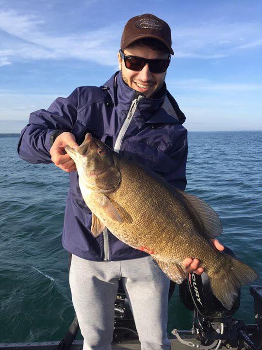 Monster Lake Erie Smallmouth Bass Ties Ny State Record Lake Erie